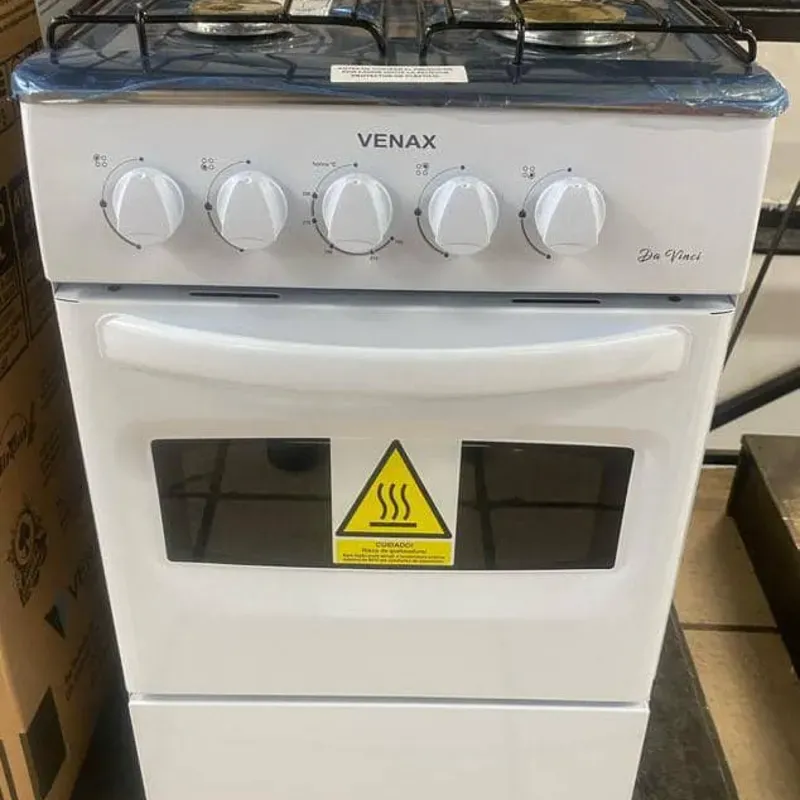 Cocina de gas con horno marca VENAX