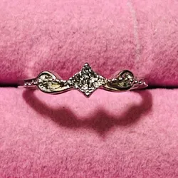 Anillo entrelazado