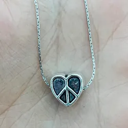 Charms de corazón y cruz