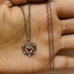 Colgante de corazón con piedra