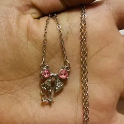 Colgante en forma de lazo