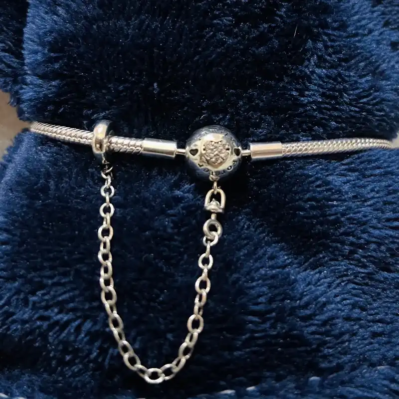 Pulsera cadena de serpiente con cierre de seguridad