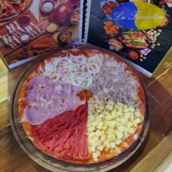 Pizza Mixta de Queso Blanco 