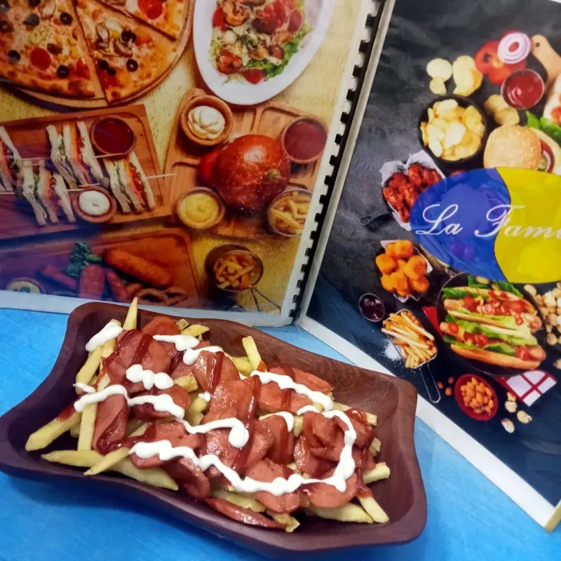 Salchipapa