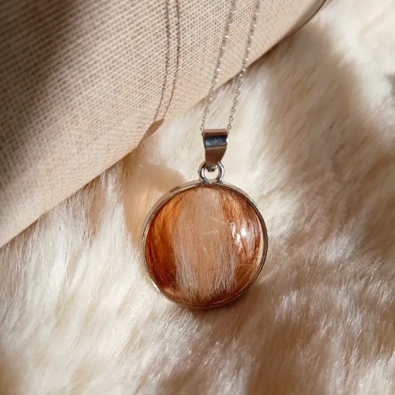 Dije Aro de acero plateado