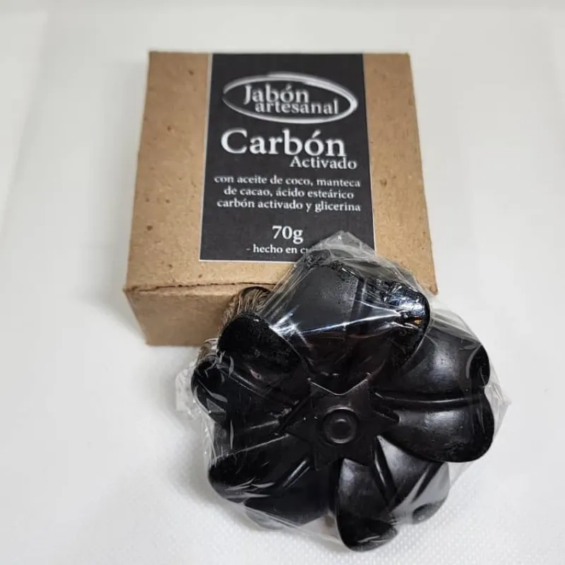 Jabón de carbón activado