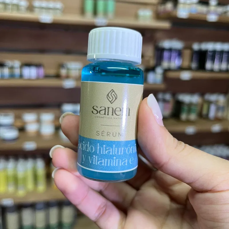 Sérum de ácido hialurónico y vitamina E