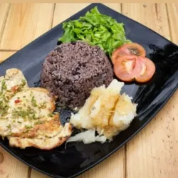 Bistec de Pechuga de Pollo Grillé al Carbón  