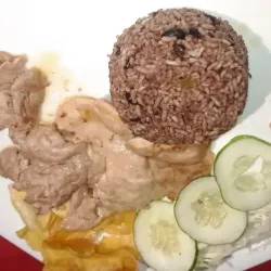 Bistec de pollo grillé