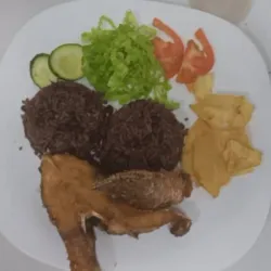 Pescado frito en rueda