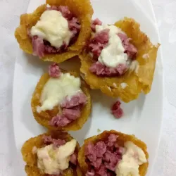 Tachinos rellenos con jamón y queso