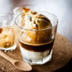 Café Affogato con Amaretto
