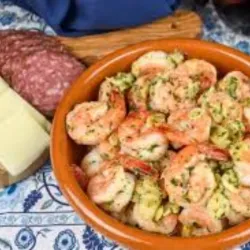 Camarones al Ajillo