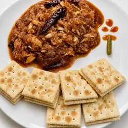 Galletas con Enchilado de Cangrejo
