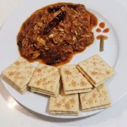 Galletas con Enchilado de Cangrejo