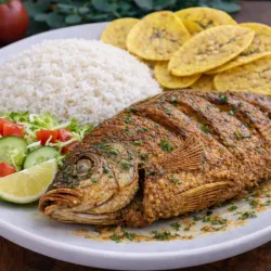 Pescado Frito con Arroz Blanco