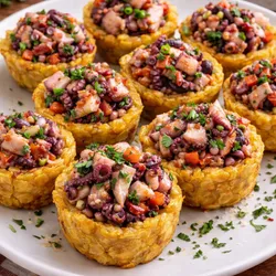 Tostones Rellenos de Pulpo