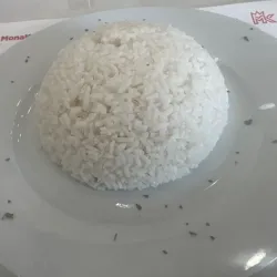 Guarnición de arroz blanco