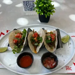 Tacos de res