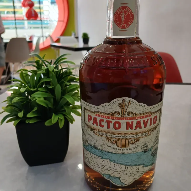 Trago Pacto Navio Havana Club