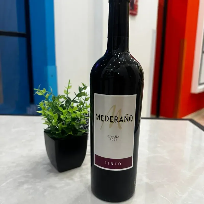 Vino Tinto Mederaño