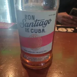 Santiago Añejo Tradicion (Trago)