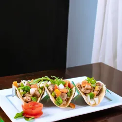 Taco con Pollo
