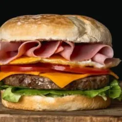 HAMBURGUESA CON JAMÓN Y QUESO
