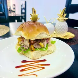 SÁNDWICH DE POLLO