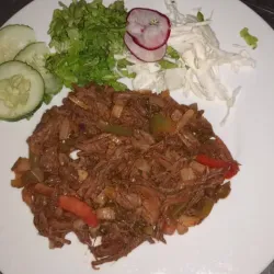 ROPA VIEJA/SHREDED BEEF