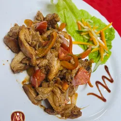 Fajita de Pollo con Salteado de Vegetales.