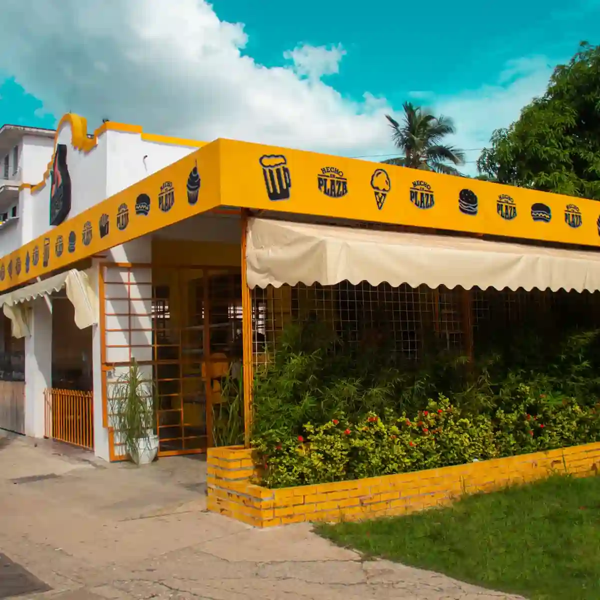 Restaurante Hecho en Plaza