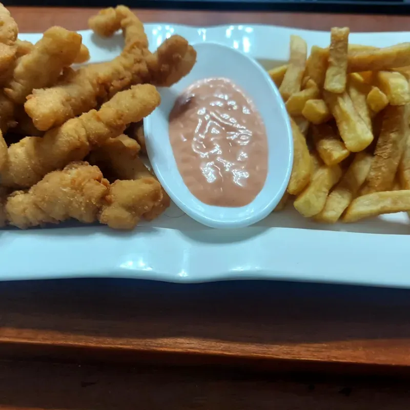 Eperlán de pescado con salsa rosa