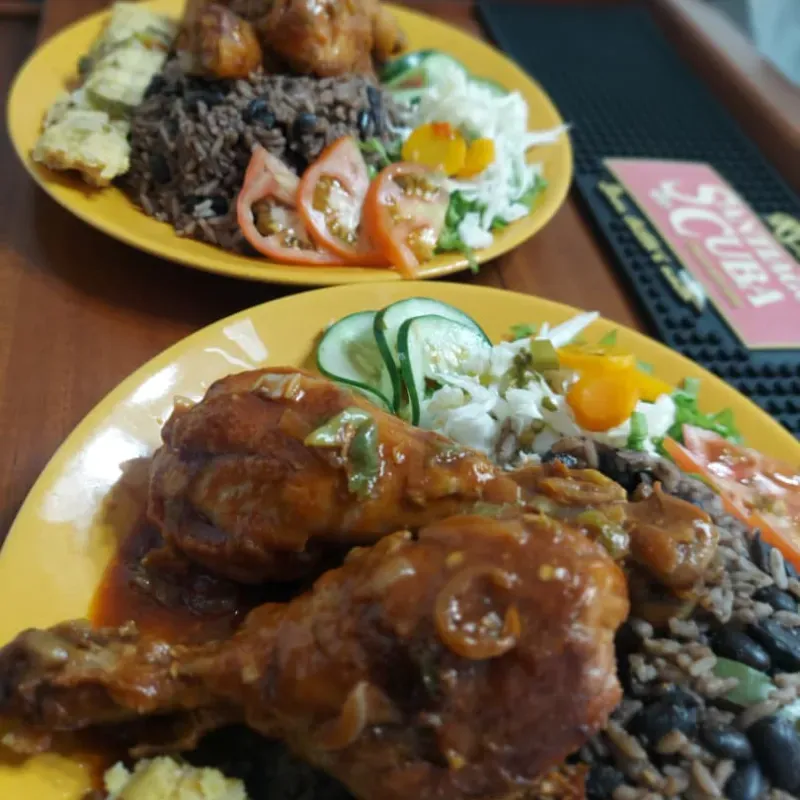 Pollo en salsa picante