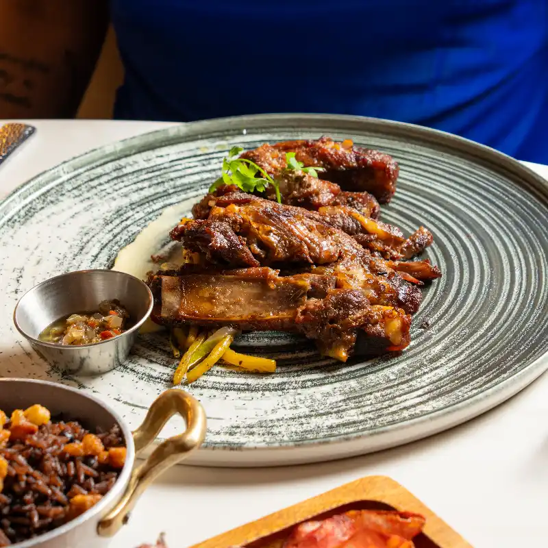 Costillas de Cerdo Confitadas