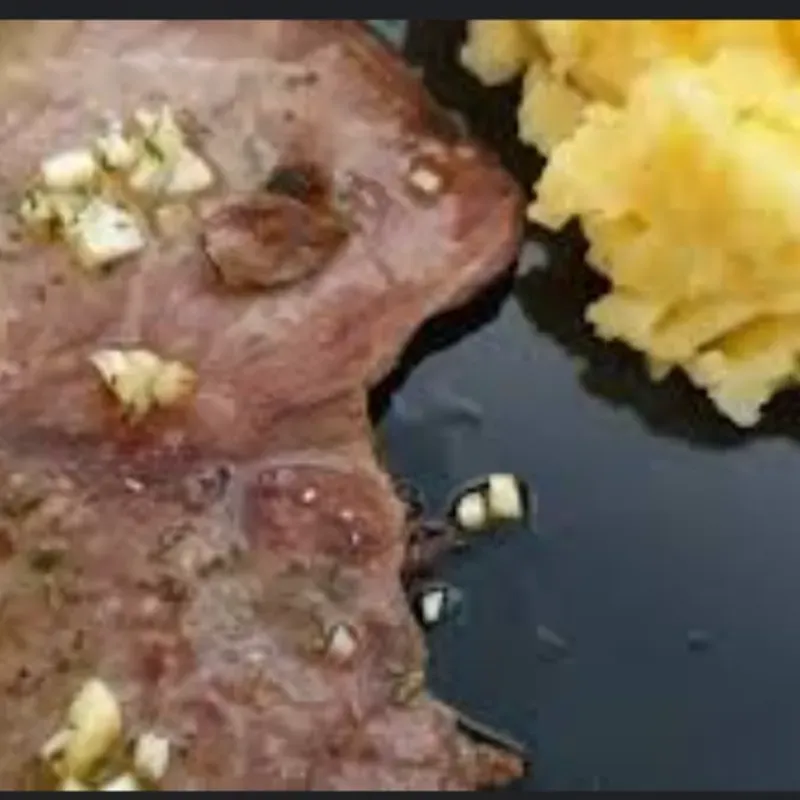Bistec Marino al Ajillo