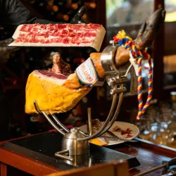 Jamón Ibérico cortado a cuchillo