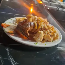 Langosta al ajillo