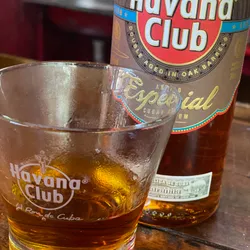 Havana club añejo especial