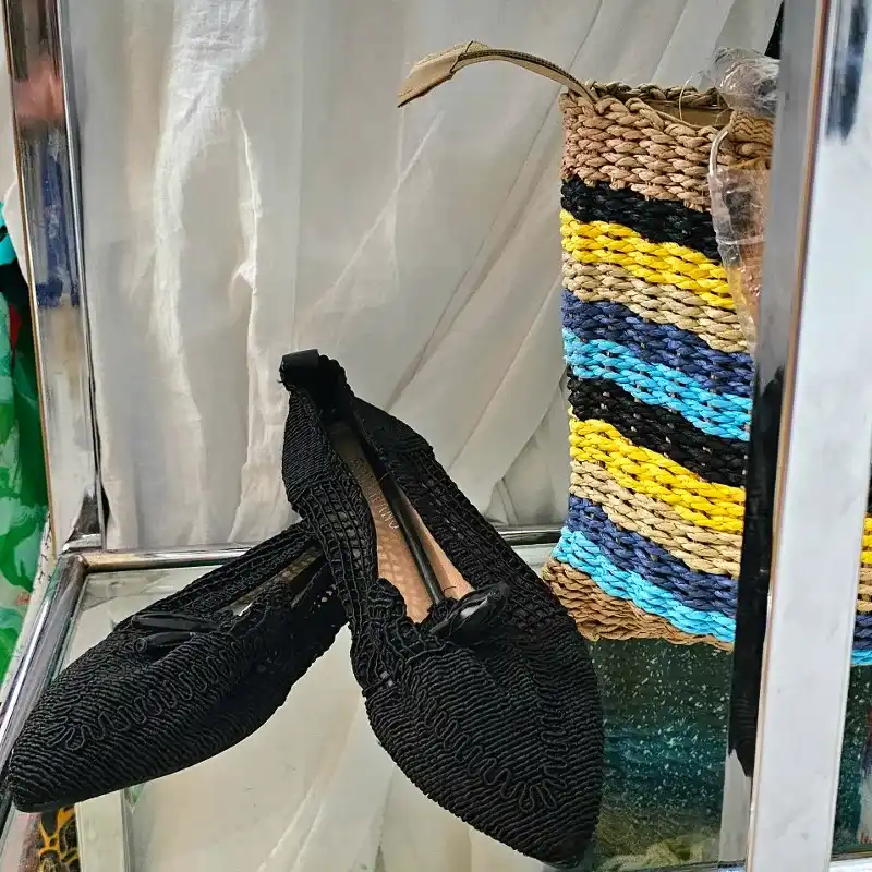 Zapatos tejidos