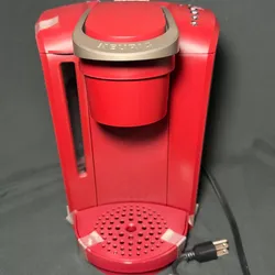 Cafetera Keurig NUEVA en caja – Máquina de café individual (Roja)