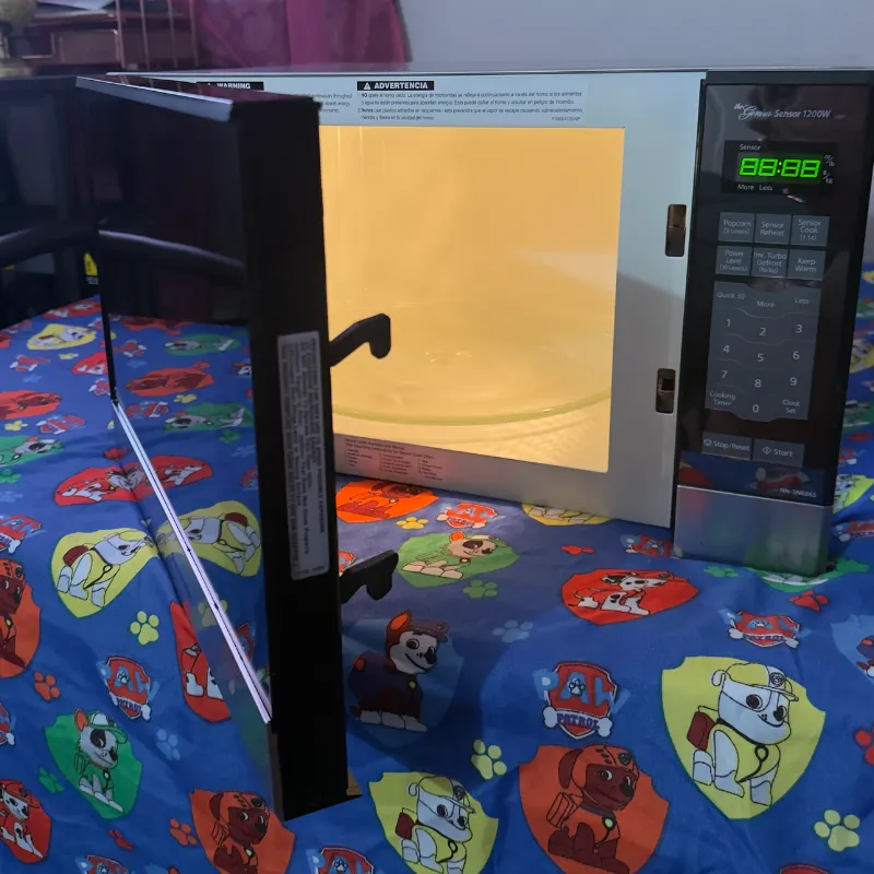 Microondas Panasonic Inverter 1200W – Grande, Potente y en Excelente Estado