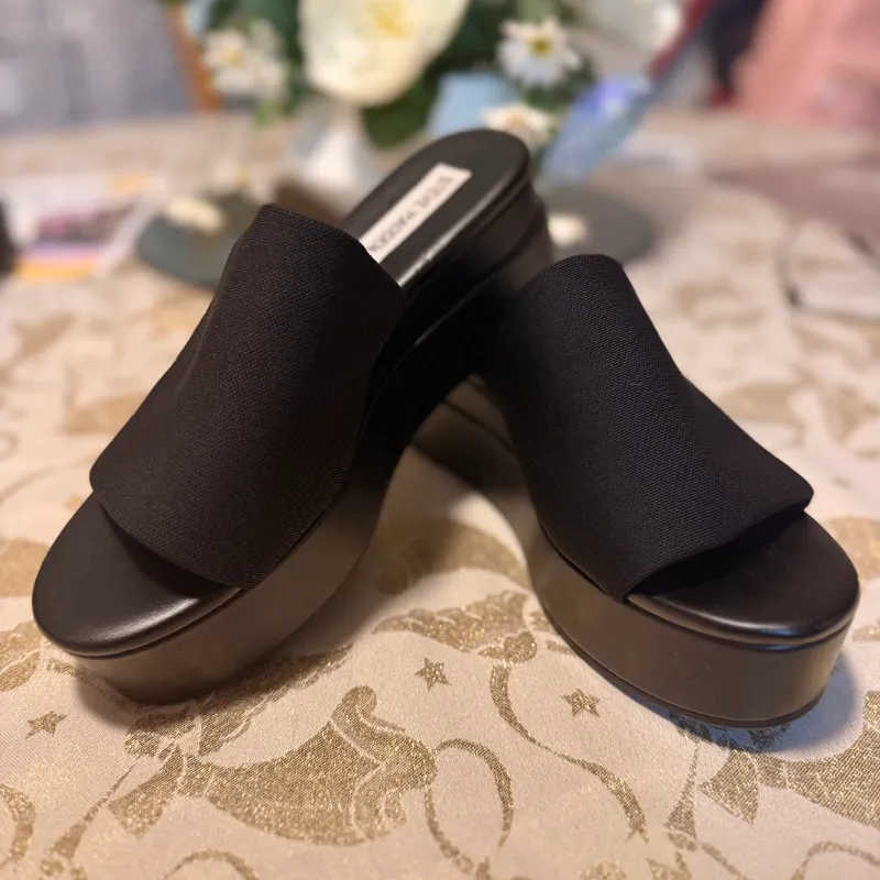 Sandalias Steve Madden negras plataforma nuevas talla: 7.5