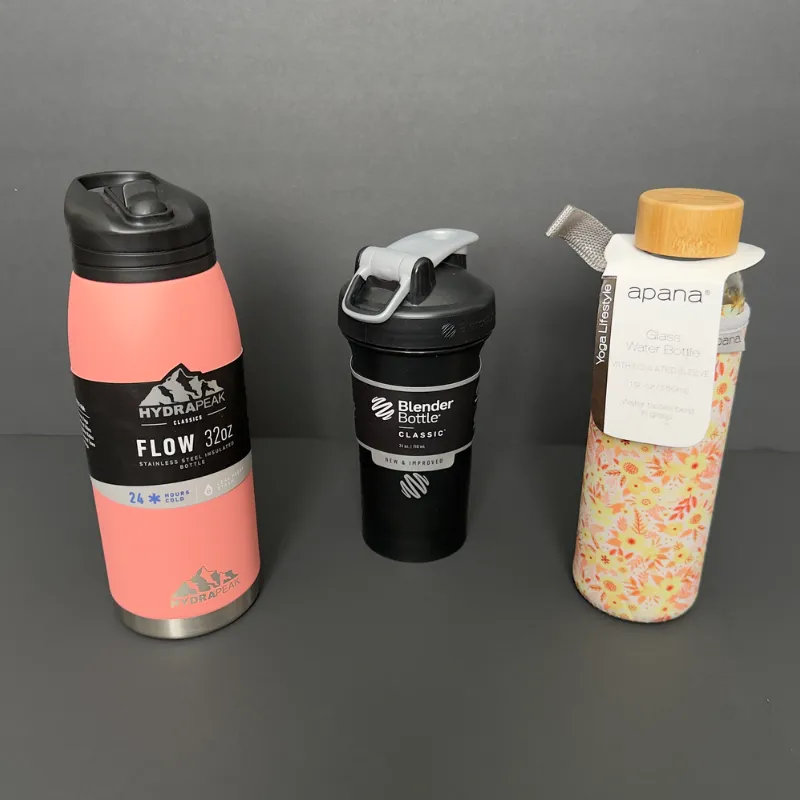 Set de Botellas y Termos Nuevos Hydrapeak, Blender Bottle y Apana