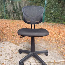 Silla de Oficina Ajustable con Ruedas – Cómoda y Funcional