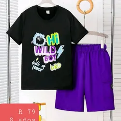 Conjunto de short y pulover morado 