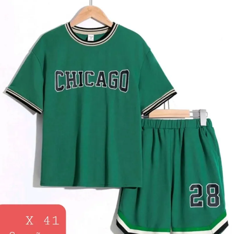 Conjunto verde pulover y short 