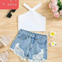 Short de mezclilla y blusa corta 