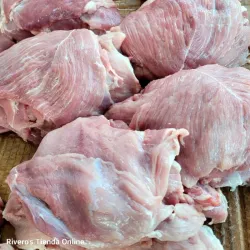 Bolsas (2 lbs) de bistec de cerdo de pierna