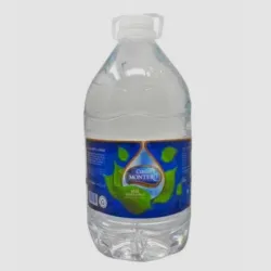 Galones de agua natural